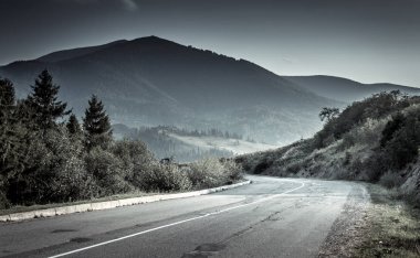 Karpat Dağları, Ukrayna, dağ panoramik manzarası güzel yaz görünümünde