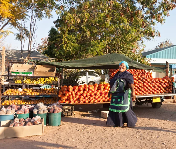 Afro street leverantör — Stockfoto