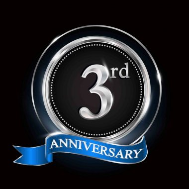 Gümüş Yüzük ve mavi kurdele ile 3 yıl dönümü logo.