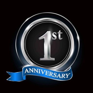 Gümüş Yüzük ve mavi kurdele ile 1 yıldönümü logo.
