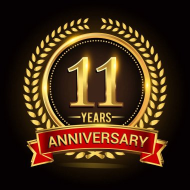 Çelenk, şerit ve altın yüzük logosu ile 11 yıl yıldönümünü kutluyor