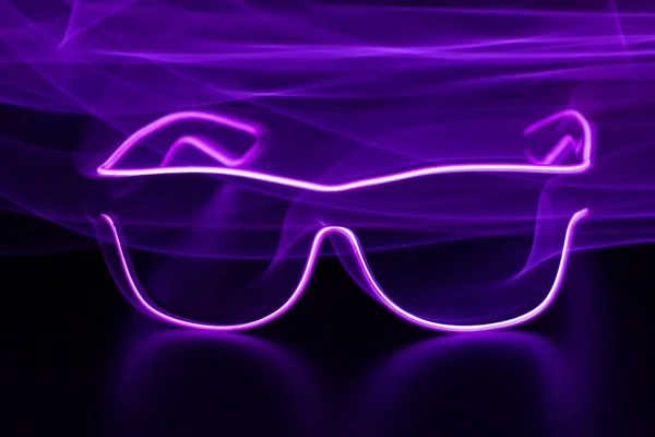 Luminous Neon Lines Virtual Reality Glasses Black Background Motion Effect — Stock Photo, Image