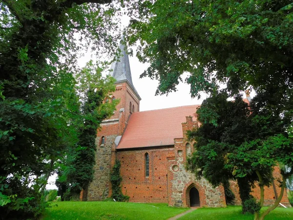 Evangelisk Lutherska Kyrkan Village — Stockfoto