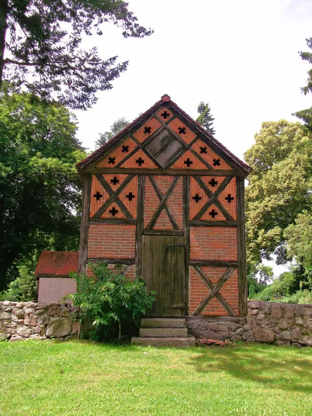 Igreja Evangélica Com Campanário — Fotografia de Stock