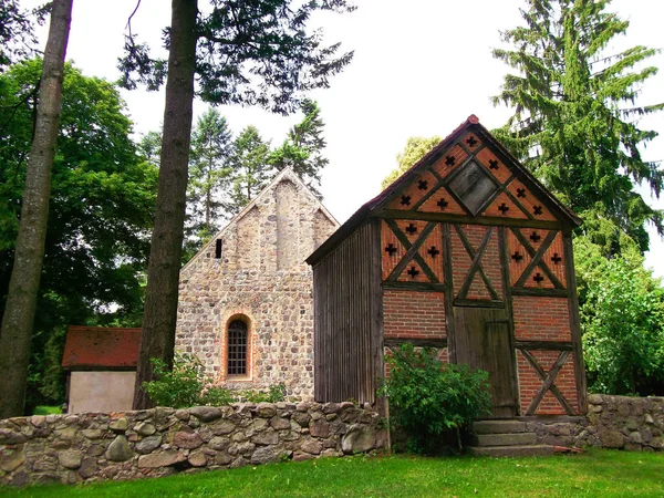 Chiesa Evangelica Con Campanile — Foto Stock