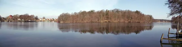 Urlaub Stadtsee — Stockfoto