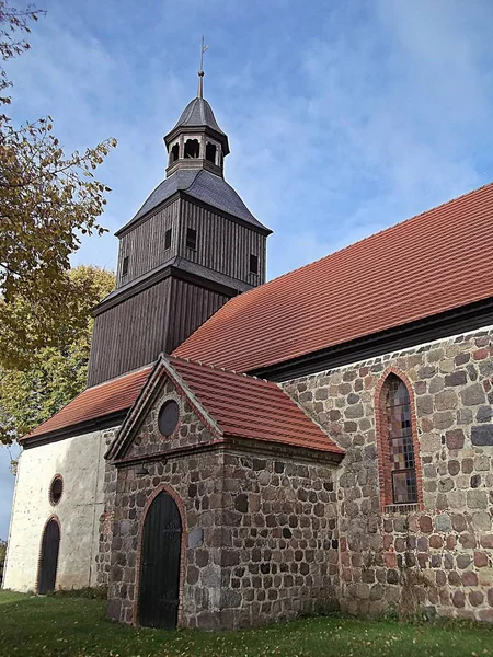 Iglesia Protestante Del Pueblo Boitzenburger Land —  Fotos de Stock