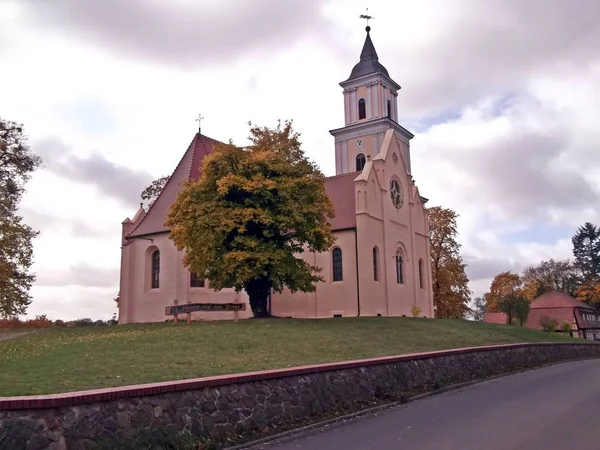Die Evangelische Kirche Sankt Marien Auf Den Bergen — Stockfoto