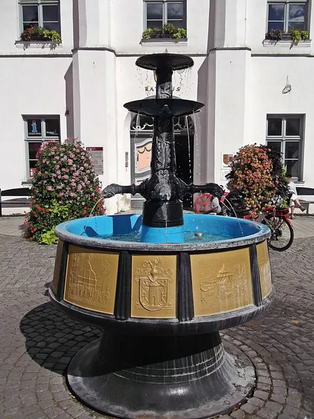 Der Brunnen Vor Dem Rathaus — Stockfoto