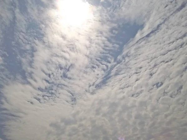 Formacje Chmur Niebie — Zdjęcie stockowe