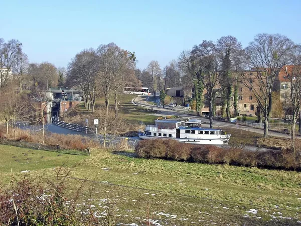 Steiger Het Kanaal — Stockfoto