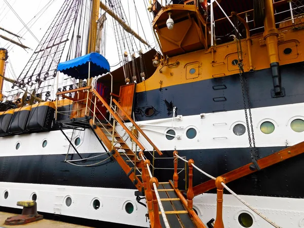 Navio Treinamento Vela Marinha Porto Warnemnde — Fotografia de Stock