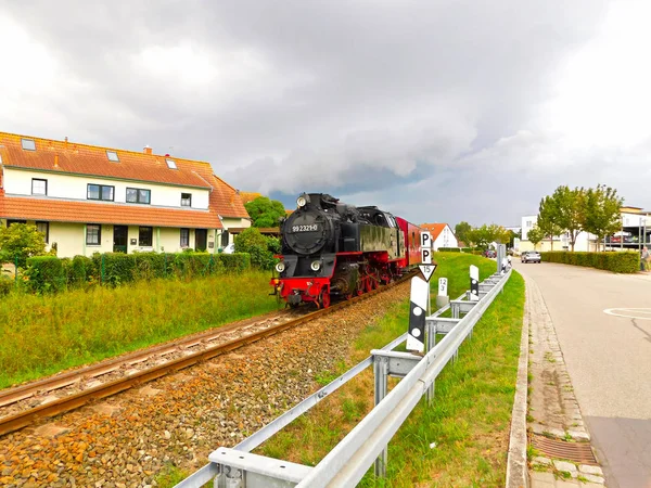 Kuehlungsborn Mecklenburg Vorpommern Duitsland Augustus 2019 Langs Historische Stoomlocomotief — Stockfoto