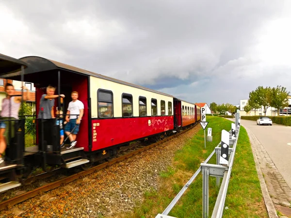 Kuehlungsborn Mecklenburg Vorpommern Germany 2019年8月 驶过历史上著名的蒸汽机车 — 图库照片