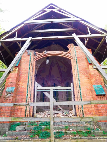 Roofed Ruin Red Chapel 1875 — 스톡 사진