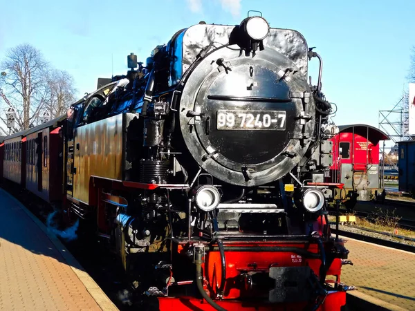 德国萨克森 安哈尔特州Wernigerode 2020年1月2日 蒸汽机车进入车站 — 图库照片