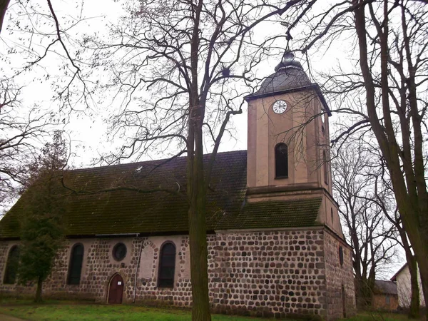 13世紀の福音派の村教会 — ストック写真