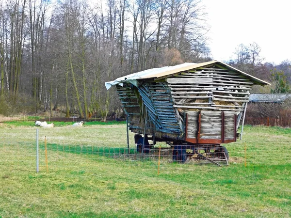 Vůz Senem Louce — Stock fotografie