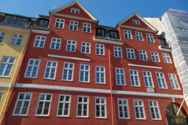 Kopenhag, Danimarka - 30 Nisan 2017: Kırmızı bina - Danimarka, eski yazar Hans Christian Anderson Nyhavn Harbour