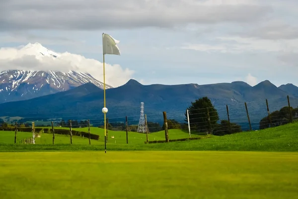 Mesafe dağda delikle Yeni Zelanda Golf Sahası
