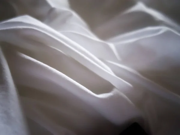 Soft cotton sheets looking comfortable and luxurious — Stock Photo, Image