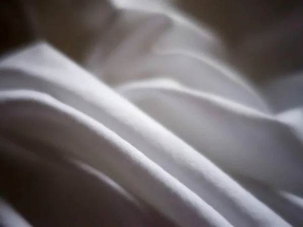Soft cotton sheets looking comfortable and luxurious — Stock Photo, Image