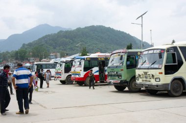 Katmandu, Nepal - 27 Mayıs 2017: Kentteki yeni otobüs terminalinin görüntüsü.