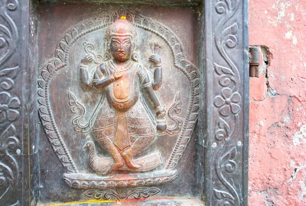Sculptures Sur Entrée Principale Temple Budhanilkantha Dans Banlieue Katmandou Népal — Photo