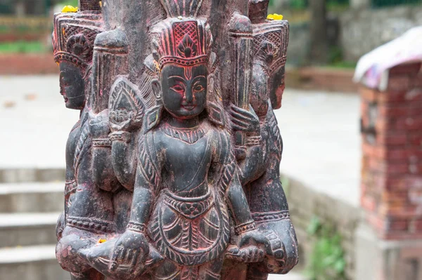 Esculturas Piedra Entrada Del Templo Budhanilkantha Las Afueras Katmandú Nepal —  Fotos de Stock