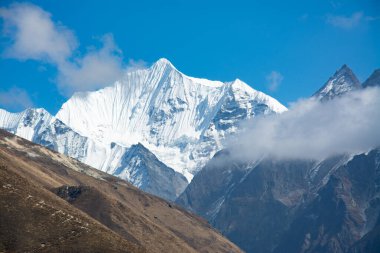 Nepal 'deki Langtang Dağı' nın huzurlu manzarası.