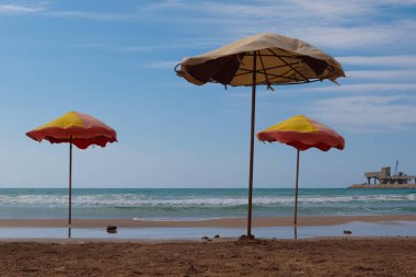 Lübnan 'ın Chekka kentinde Akdeniz kıyısında güzel bir sahil..