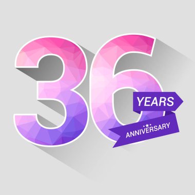 36 yıl yıldönümü Logo düşük Poli dizayn, gri arka plan üzerinde renkli vektör çizim ile 