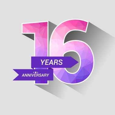 16 yıl yıldönümü Logo düşük Poli dizayn, gri arka plan üzerinde renkli vektör çizim ile 