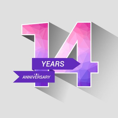 14 yıl yıldönümü Logo düşük Poli dizayn, gri arka plan üzerinde renkli vektör çizim ile 
