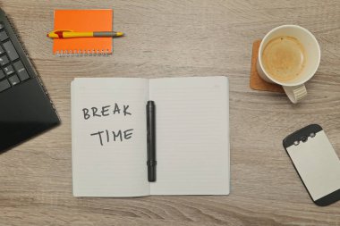 Açık defter ile metin 