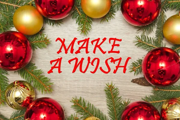 Karácsonyi dekoráció szöveggel Make A Wish fából készült háttér — Stock Fotó