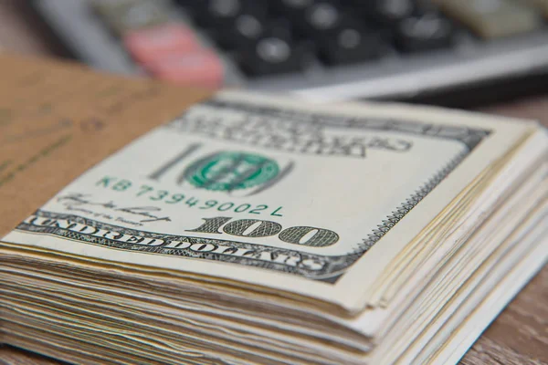 Bize çok dolar ve Danışma, makro çekim hesap makinesi