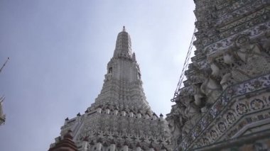 Wat Pho Tapınağı 'nın içindeki detaylar Tayland' ın birinci sınıf kraliyet tapınakları olarak sınıflandırılan altı tapınak listesinin birincisi.