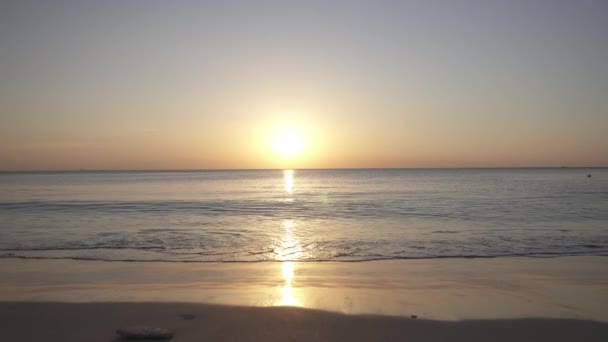 Puesta Sol Isla Koh Lanta Tailandia Vista Sobre Mar Andamán — Vídeo de stock