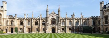 Corpus Christi Okulu - Oxford Üniversitesi'nde avlusu