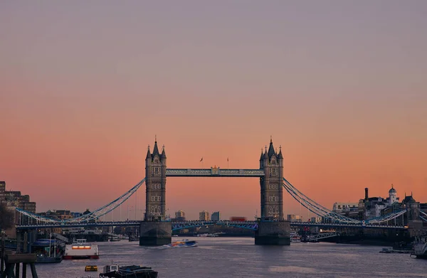 Tower Bridge sırasında günbatımı, London, Büyük Britanya Telifsiz Stok Fotoğraflar