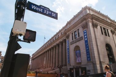 New York, ABD - 22 Haziran 2017: Yeni Batı Yakası Concourse, Penn Sta