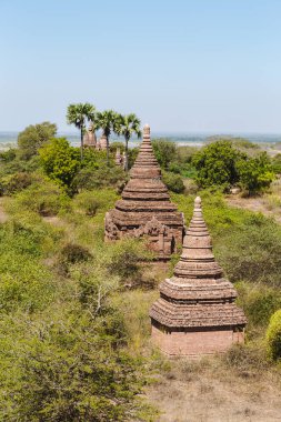 Bagan, Myanmar - 21 Şubat 2014: Manzaralı siluetleri ile 