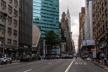 New York City / Usa - 27 Haziran 2018: Manhattan şehir merkezindeki Lexington Bulvarı 'ndaki gökdelenler ve binalar