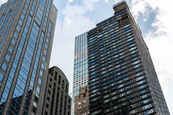 Nova Iorque / EUA - JUL 27 2018: Arranha-céu da Lexington Avenue no centro de Manhattan — Fotografia de Stock