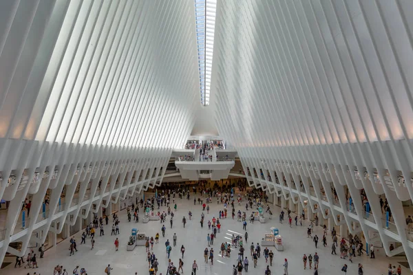 New York City / Usa - 18 jul 2018: World Trade Center Transportnavet Oculus interiör vy på nedre Manhattan — Stockfoto