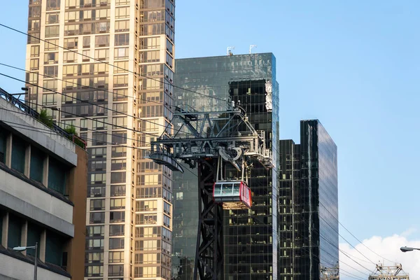 Nowy Jork / Usa - 27 lipca 2018: Wieżowiec przy Lexington Avenue w Midtown Manhattan — Zdjęcie stockowe