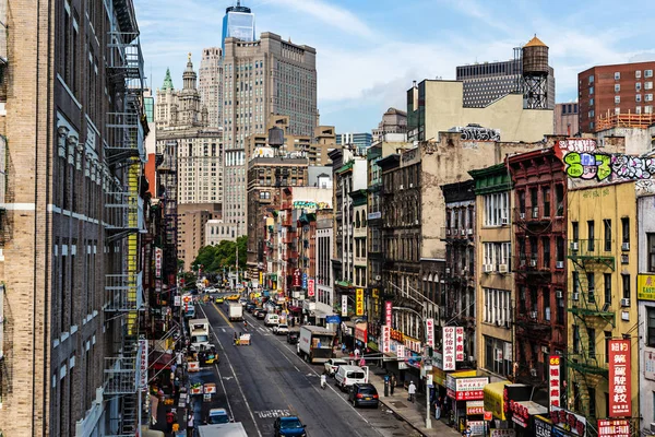 Nova Iorque / EUA - JUL 31 2018: Arranha-céus e prédios de apartamentos em Chinatown, Lower Manhattan — Fotografia de Stock