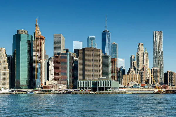 Nova Iorque / EUA - JUN 25 2018: O horizonte de Lower Manhattan em ea — Fotografia de Stock