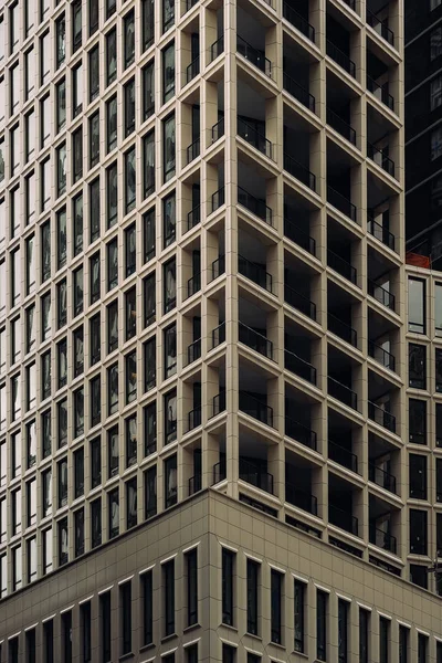 1865 Broadway, New York 'ta Avalonbay' a ait bir binadır. 